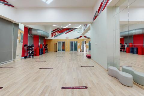 Фитнес-клуб Zfit. Зал ZLife