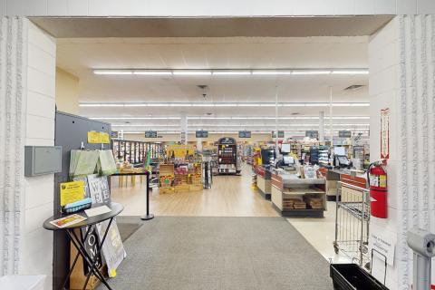 Darrell’s Market & Hardware